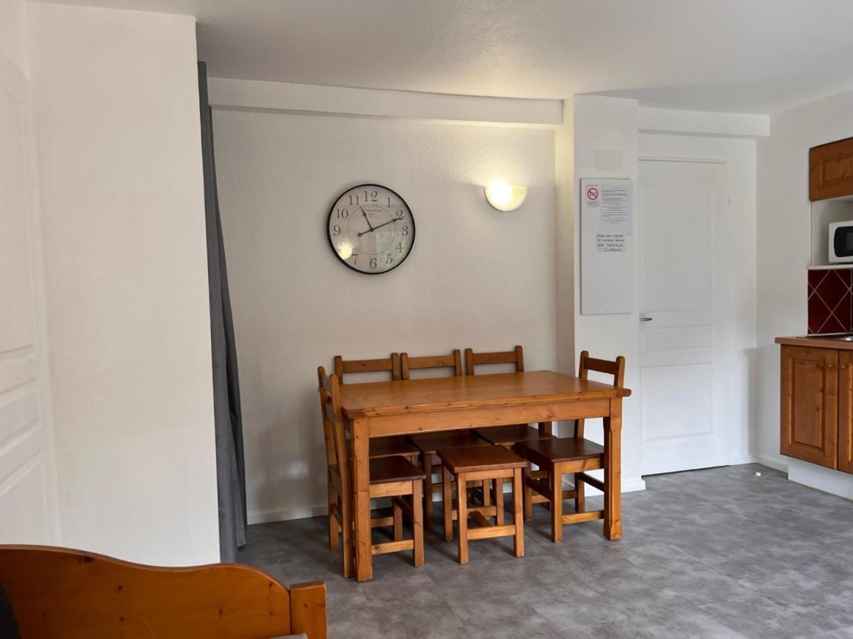 Vars, Appart Spacieux Renove 4 Couchages Dans Chalet Vars  Exterior photo